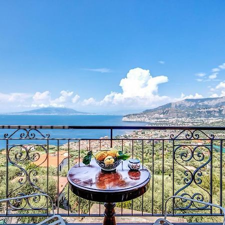 Heart And Soul Of Sorrento Villa Bagian luar foto